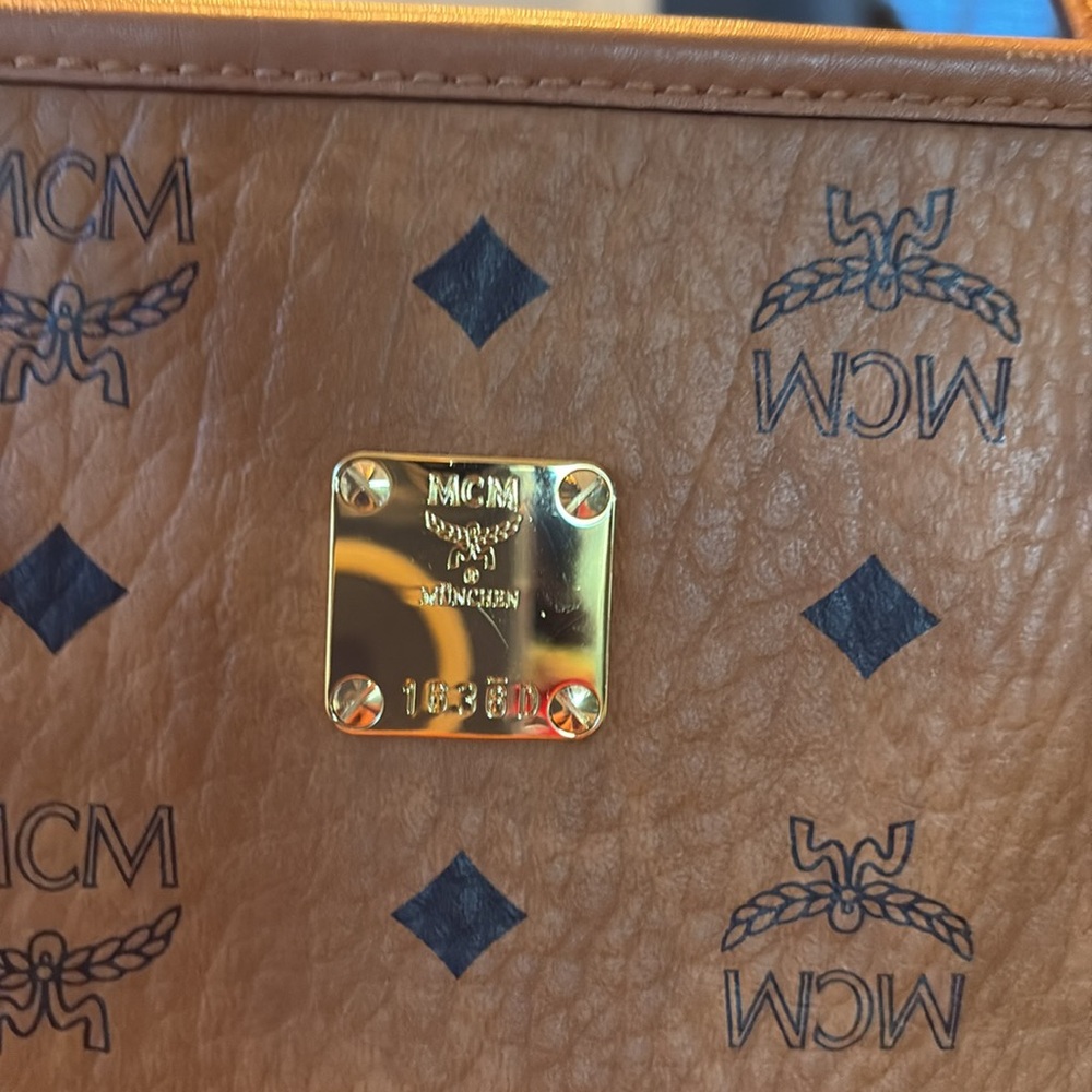 MCM Cognac Visetos Tote Bag - Picture 3 of 7